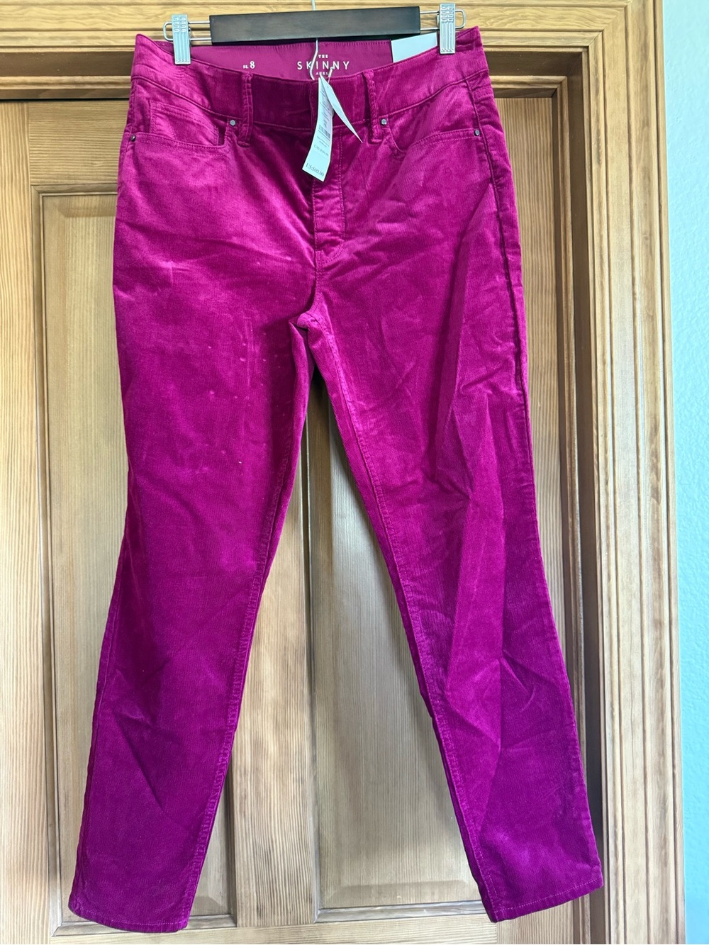 White House Black Market Women's Skinny Jeans in Magenta